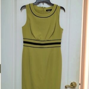 NEW! Nine West Safari Meadow Green Sheath Dress. Size 4. $89